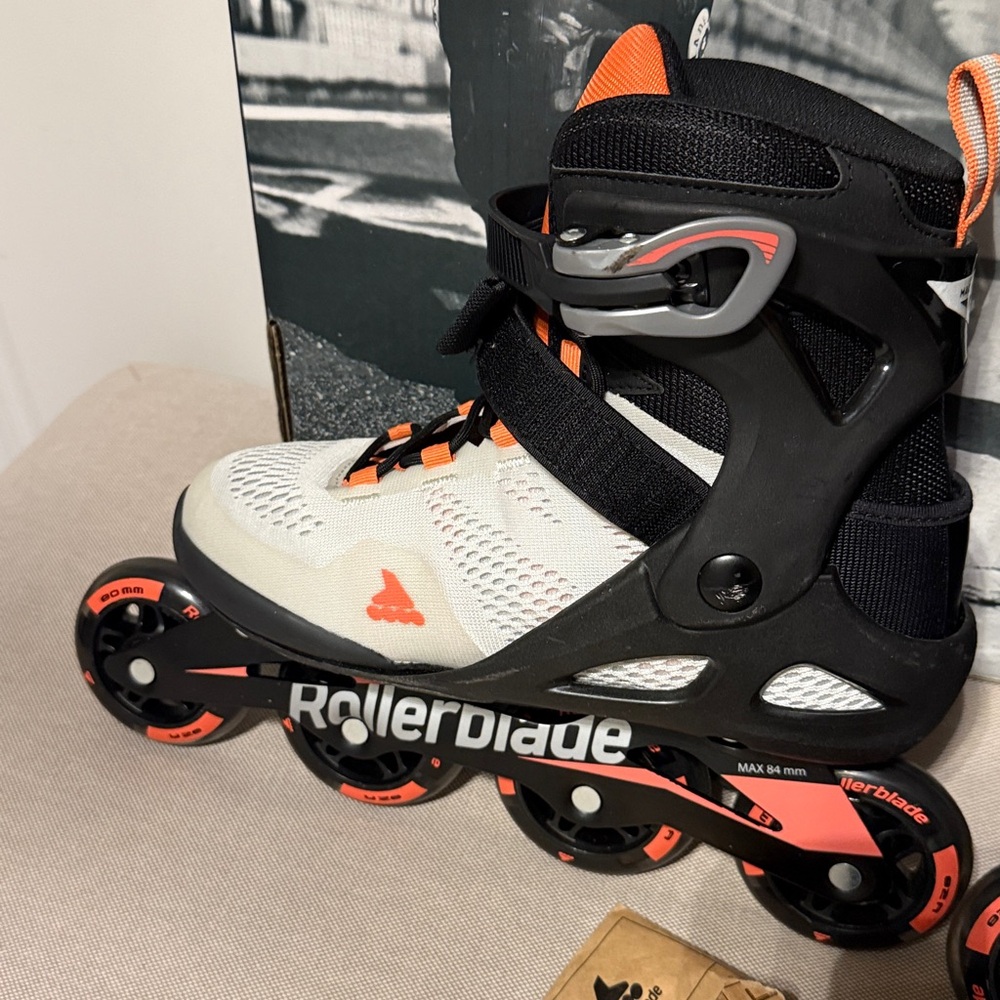 FREE Helmet! Rollerblade Macroblade 80W Women's Inline Skates - - Picture 4 of 13